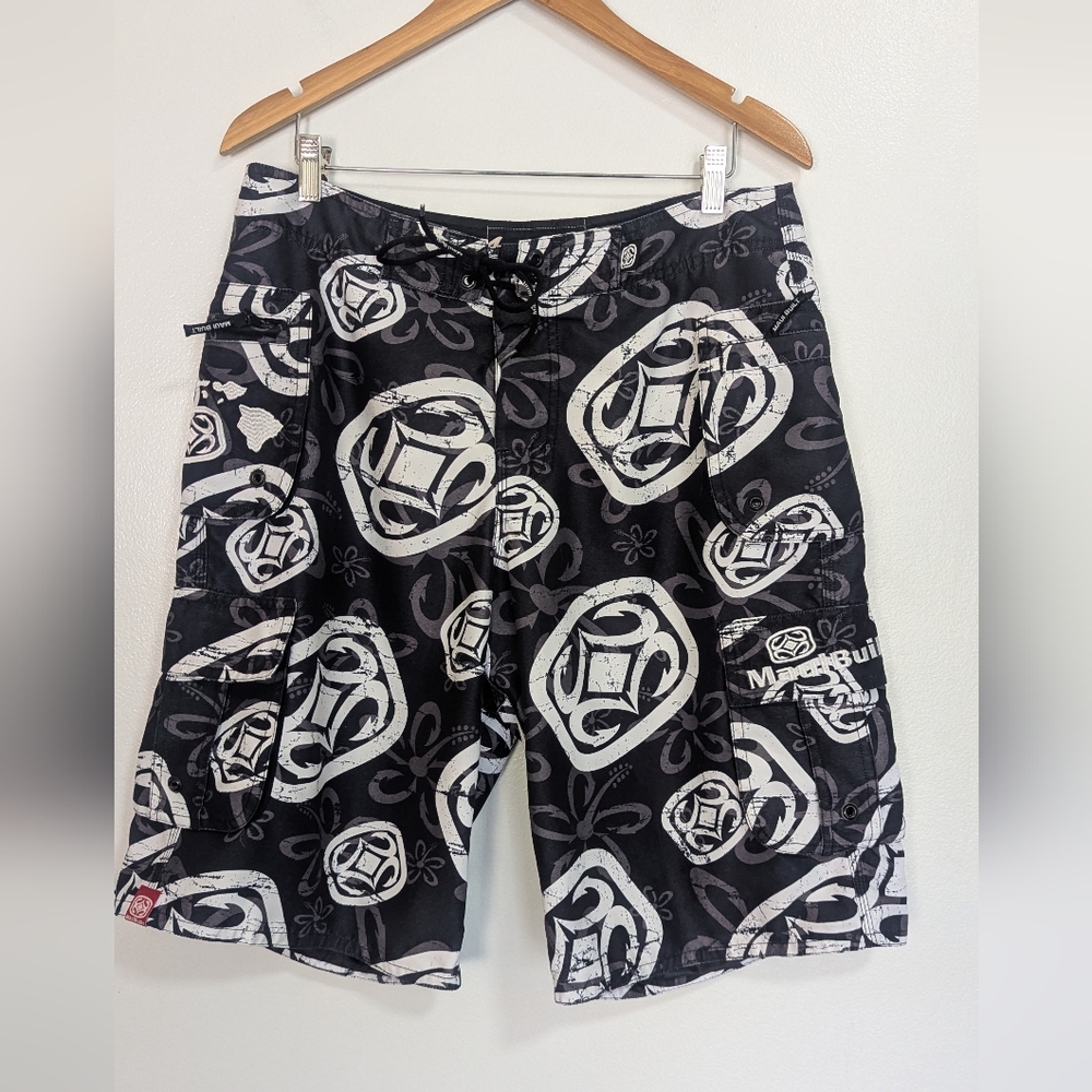 Maui Built Black White Gray Tribal Print Cargo Swim Board Short Size 34